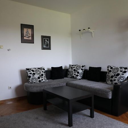 City Edge Belgrado Exterior foto
